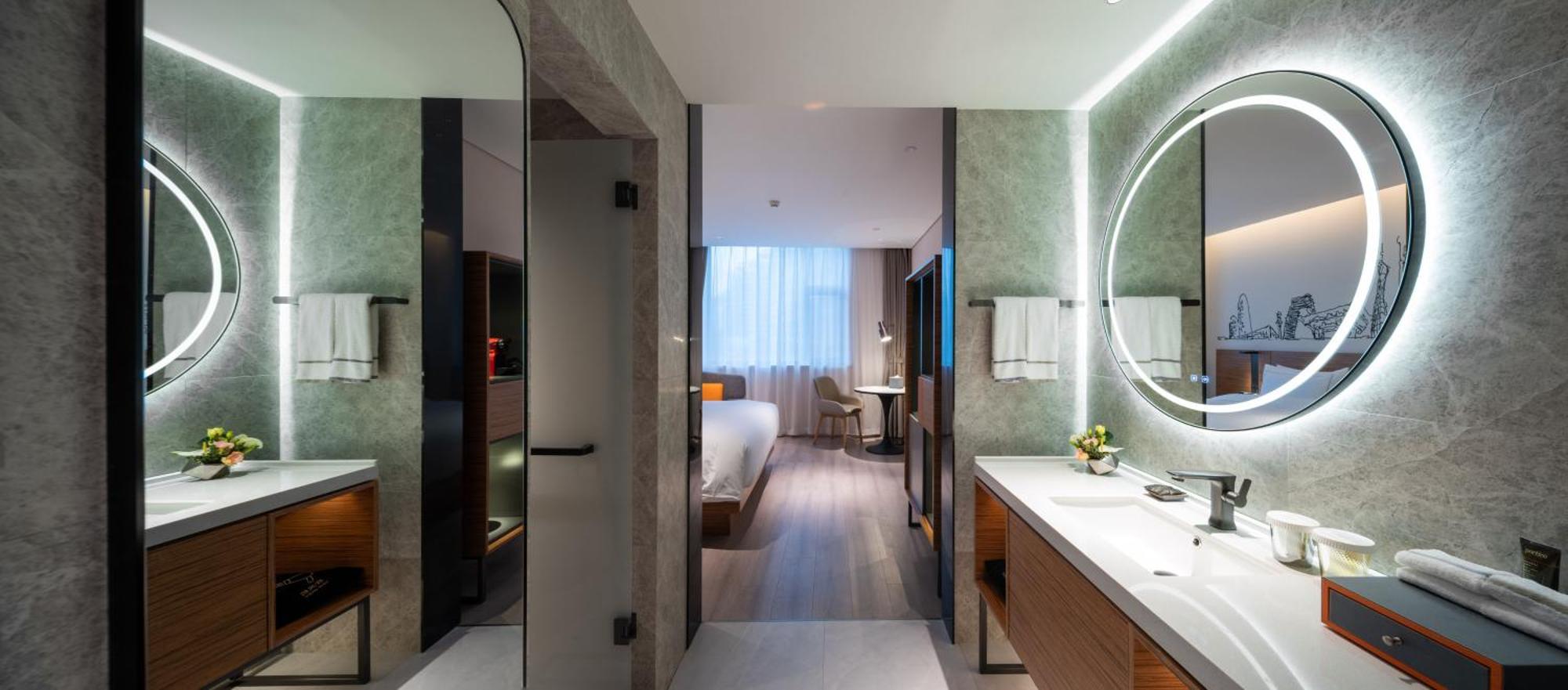 Urcove By Hyatt Shanghai Jing'An Exterior photo